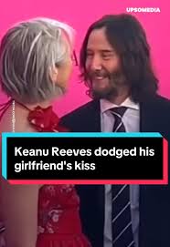 keanu-reeves-wife-199.jpeg