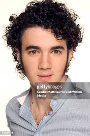 kevin-jonas-158.jpeg