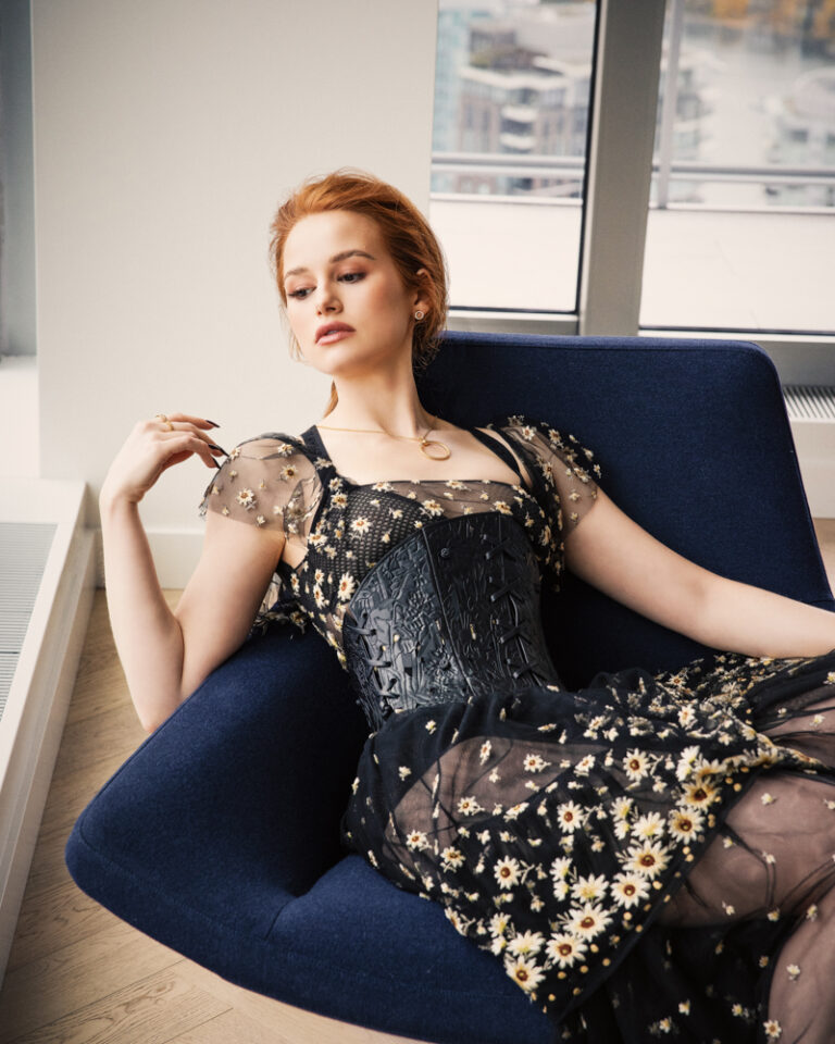madelaine-petsch-173.jpeg