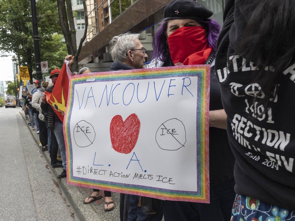 no-kings-protest-vancouver-273.jpeg