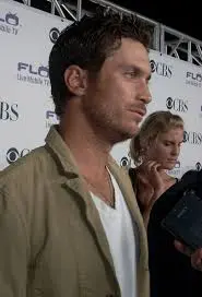 The Life and Career of Oliver Hudson image 1