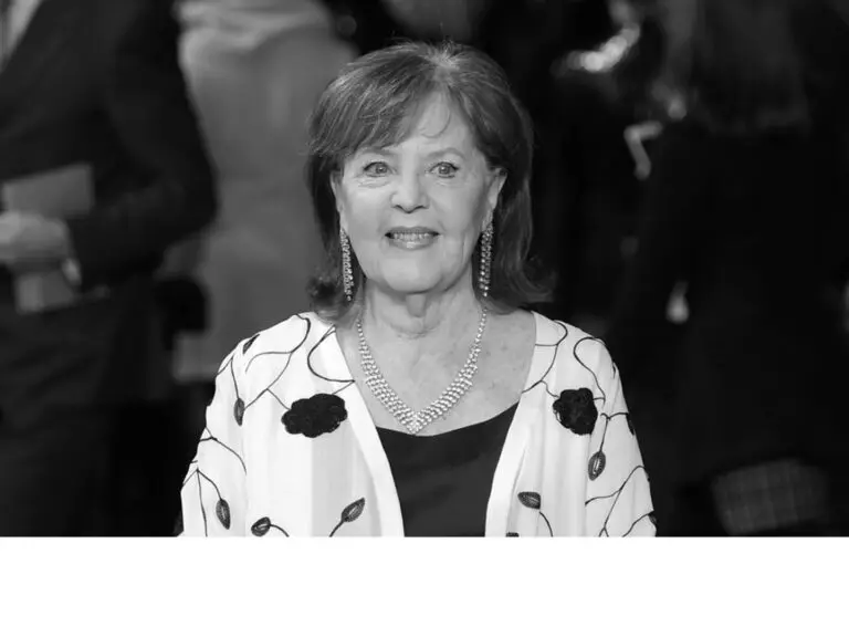 pauline-collins-37.jpg