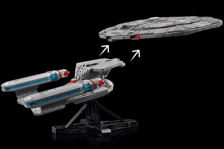 uss-enterprise-ncc-1701-d-lego-71.jpeg