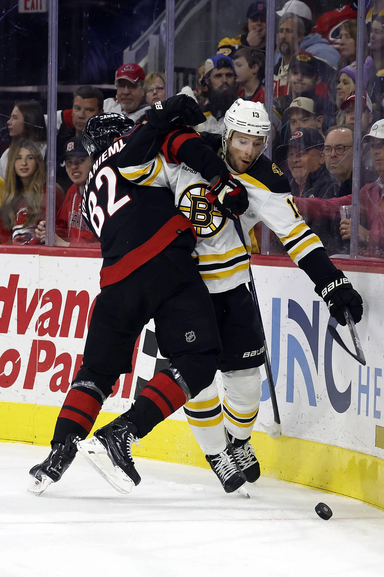 Hurricanes vs Bruins: A Closer Look at the Latest NHL Showdown
