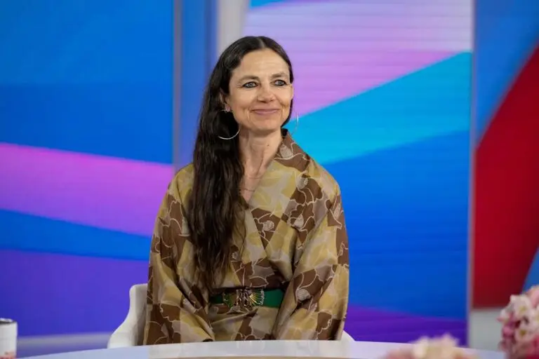 justine-bateman-75.jpeg