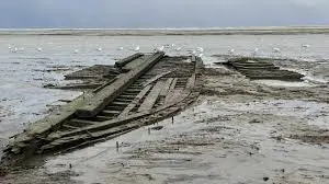 lake-erie-shipwreck-3.jpeg