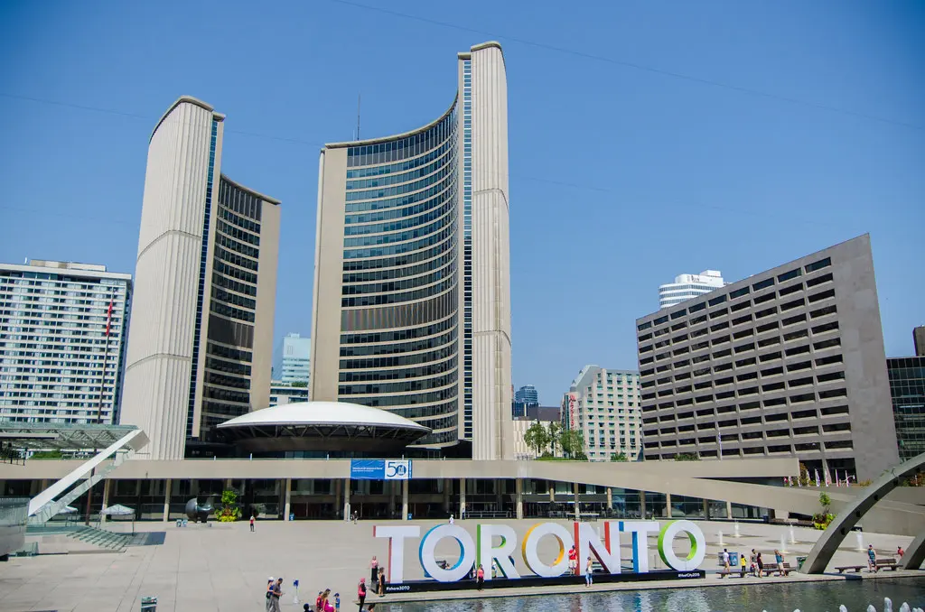 Exploring Nathan Phillips Square: Toronto’s Iconic Landmark