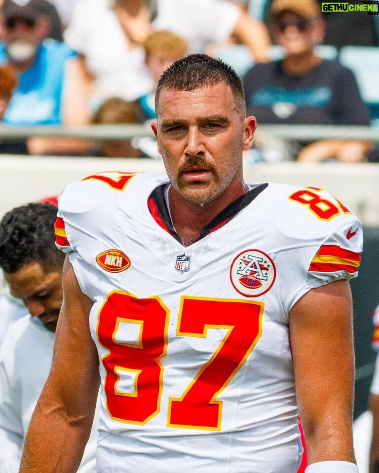 travis-kelce-37.jpeg