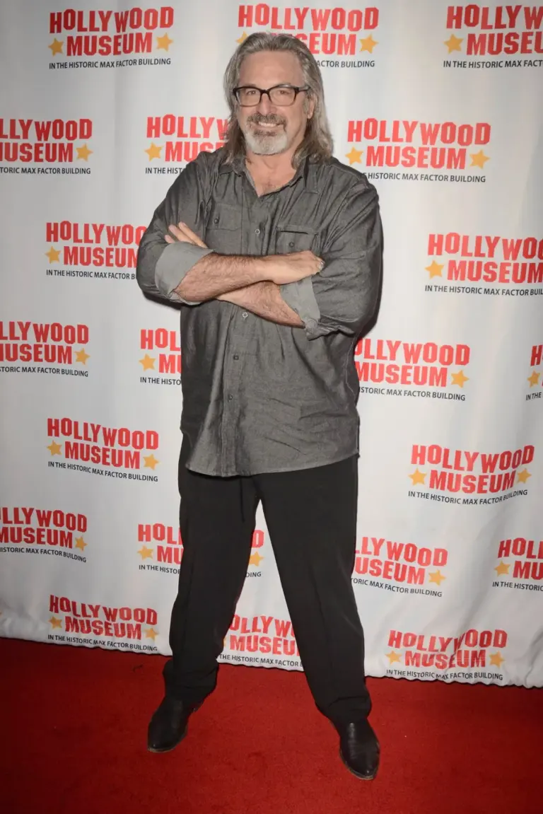 lizzie mcguire dad — CA news