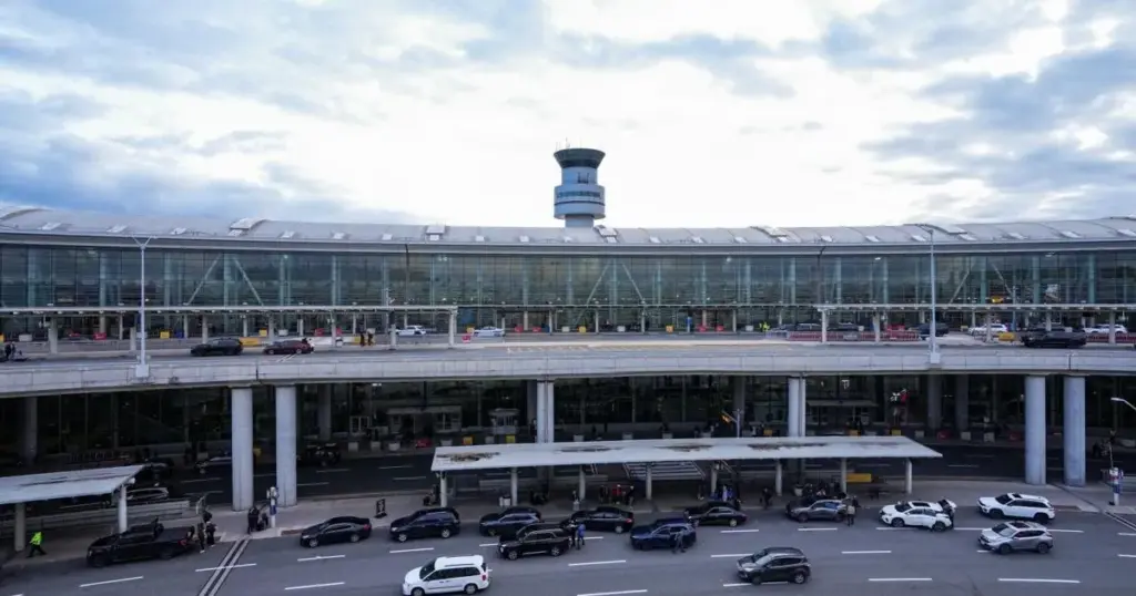 pearson airport — CA news