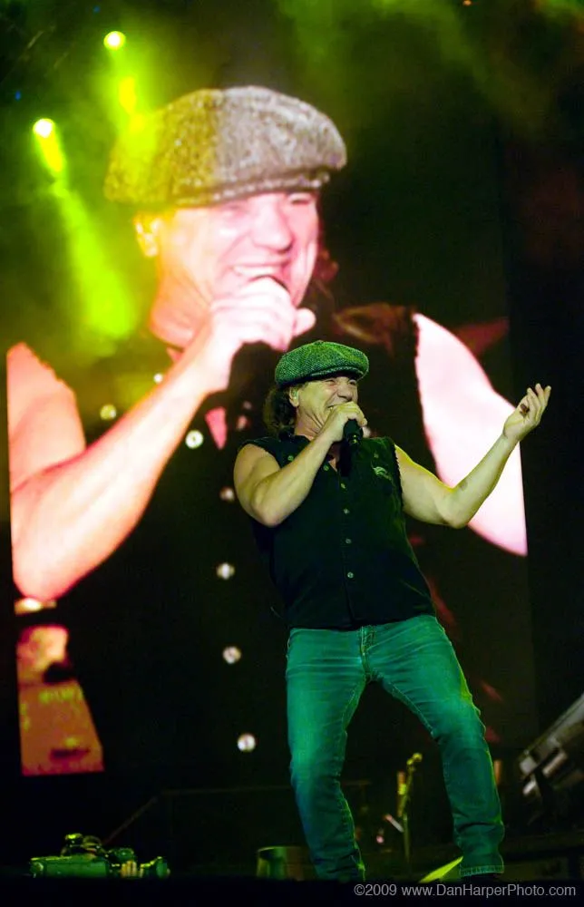 acdc winnipeg — CA news