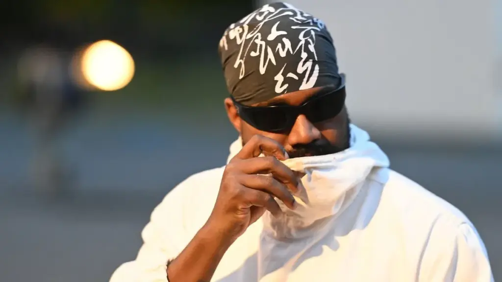 bully kanye — CA news