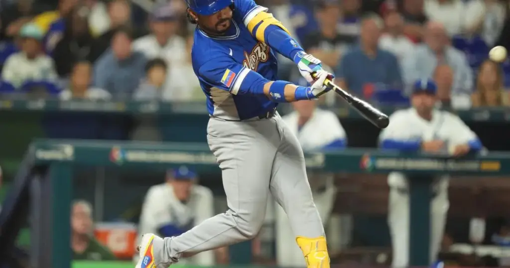 eugenio suarez — CA news