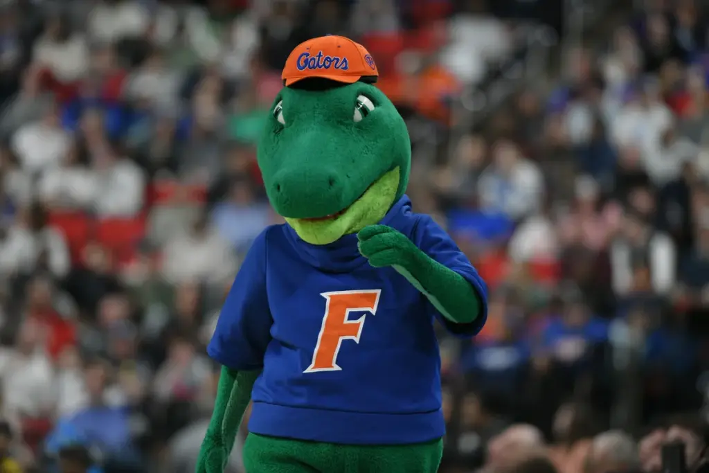 florida gators basketball — CA news