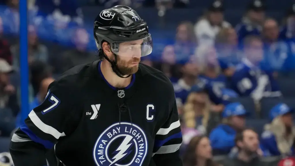 lightning vs canucks — CA news