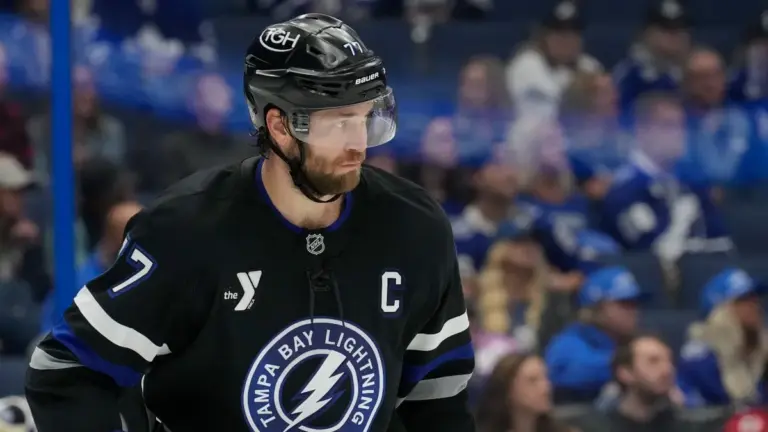 lightning vs canucks — CA news