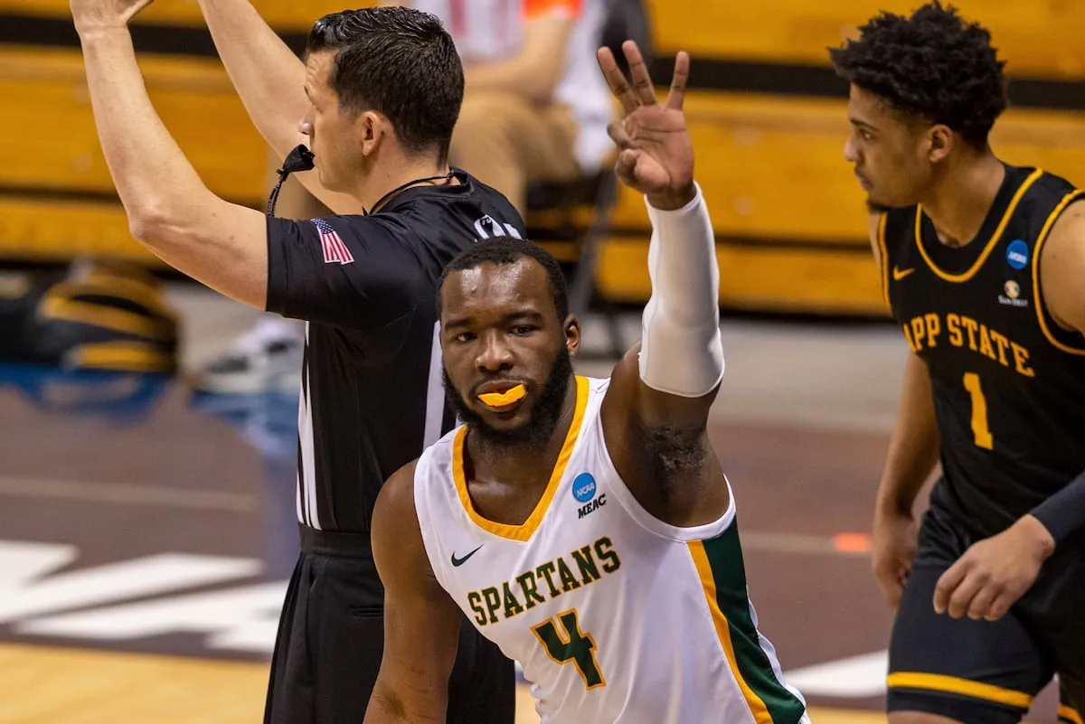 march madness scores — CA news
