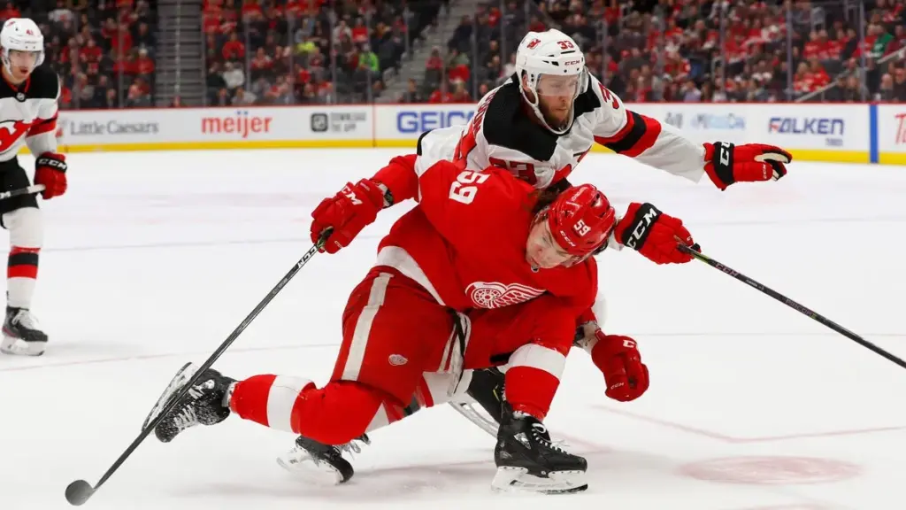 red wings vs devils — CA news