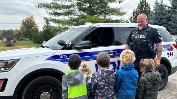 robert cleroux ottawa police — CA news