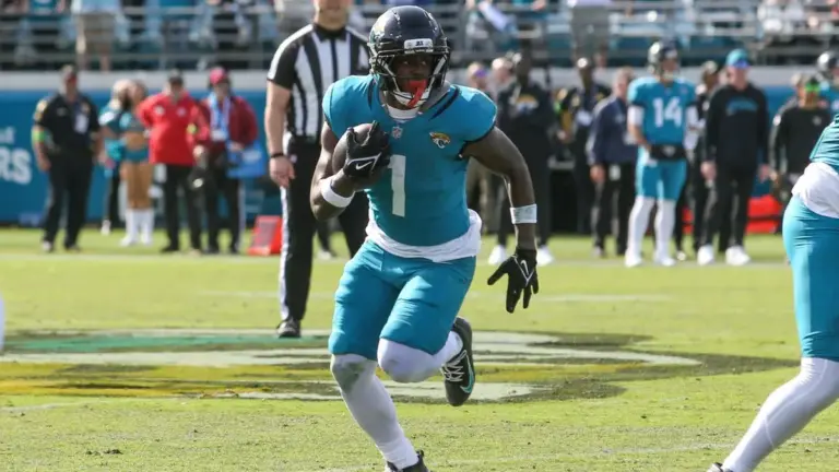 travis etienne — CA news