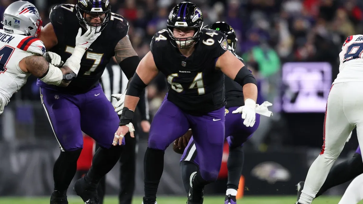 Tyler linderbaum signs record contract with the las vegas raiders ...