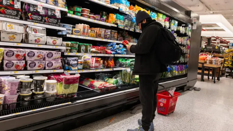 grocery stores open today — CA news