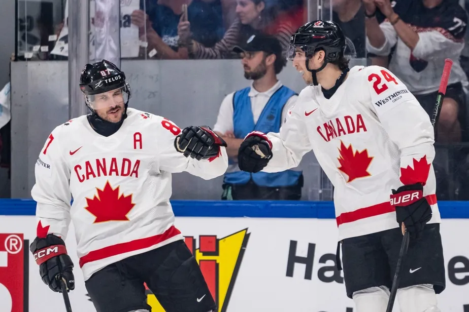 Championnat du monde de hockey Le Canada l’emporte contre la Slovaquie