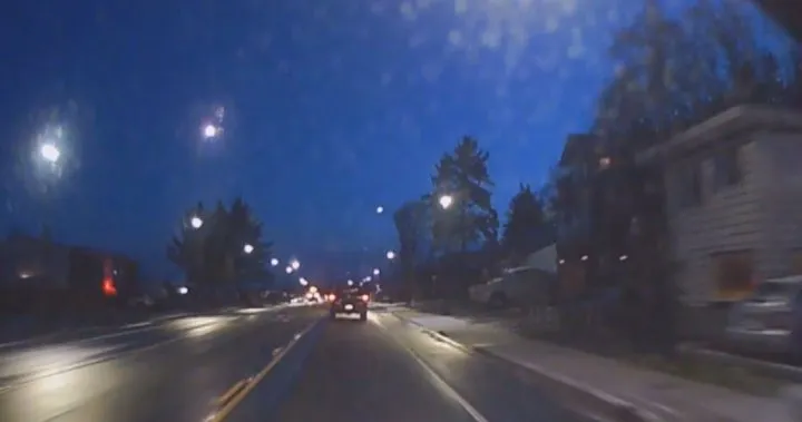 meteor vancouver island — CA news