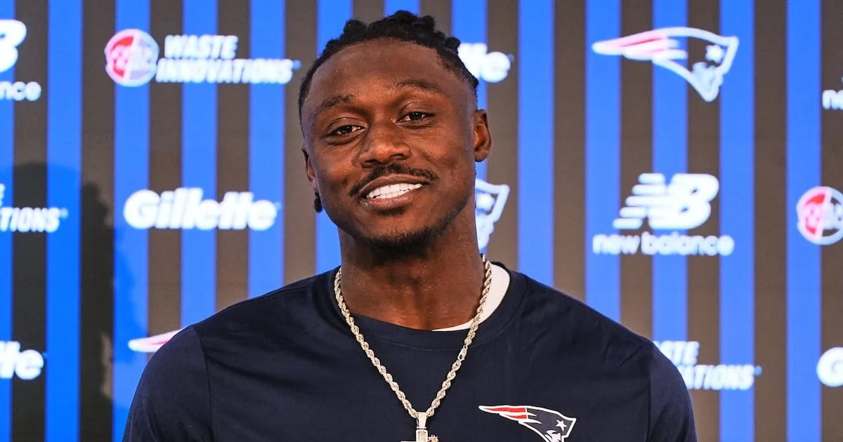 New England acquires A.J. Brown, impacting both Patriots and Eagles rosters image 1