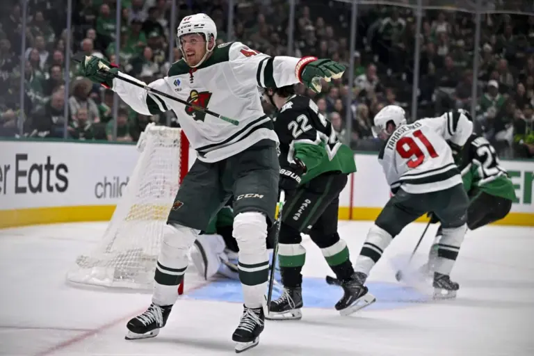 Minnesota Wild re-sign Michael McCarron to six-year, $20 million deal
