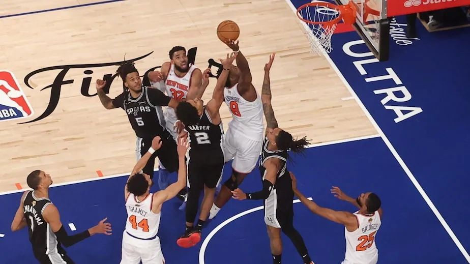 Knicks Stage Historic Comeback in Game 4, Anunoby Delivers Game-Winner - Info Petite Nation