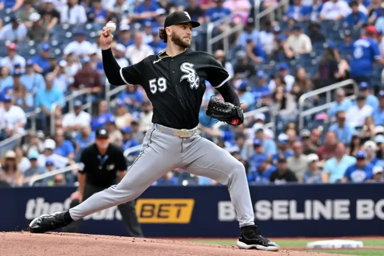 Toronto Blue Jays offense struggles in loss to White Sox image 1