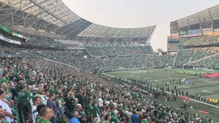 Regina: Fans reflect on Roughriders’ tribute to Rajyaguru and Dalke after fatal crash