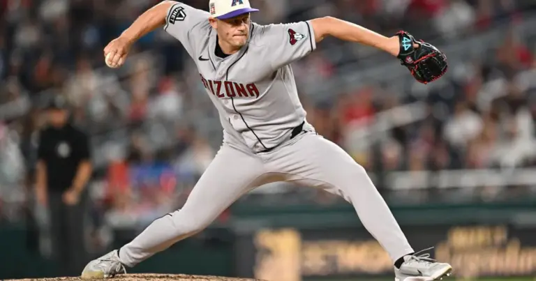 Toronto Blue Jays activate Paul Sewald, option Lazaro Estrada to Triple-A
