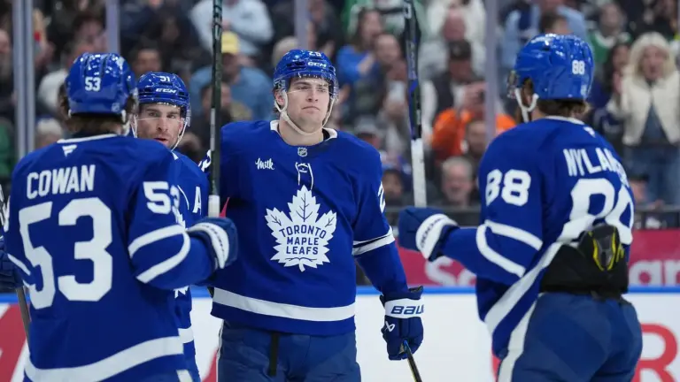 Toronto Maple Leafs projected to make playoffs with potential for wild-card entry