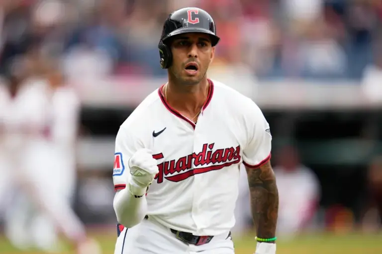 Cleveland Guardians sweep doubleheader against Detroit Tigers image 1