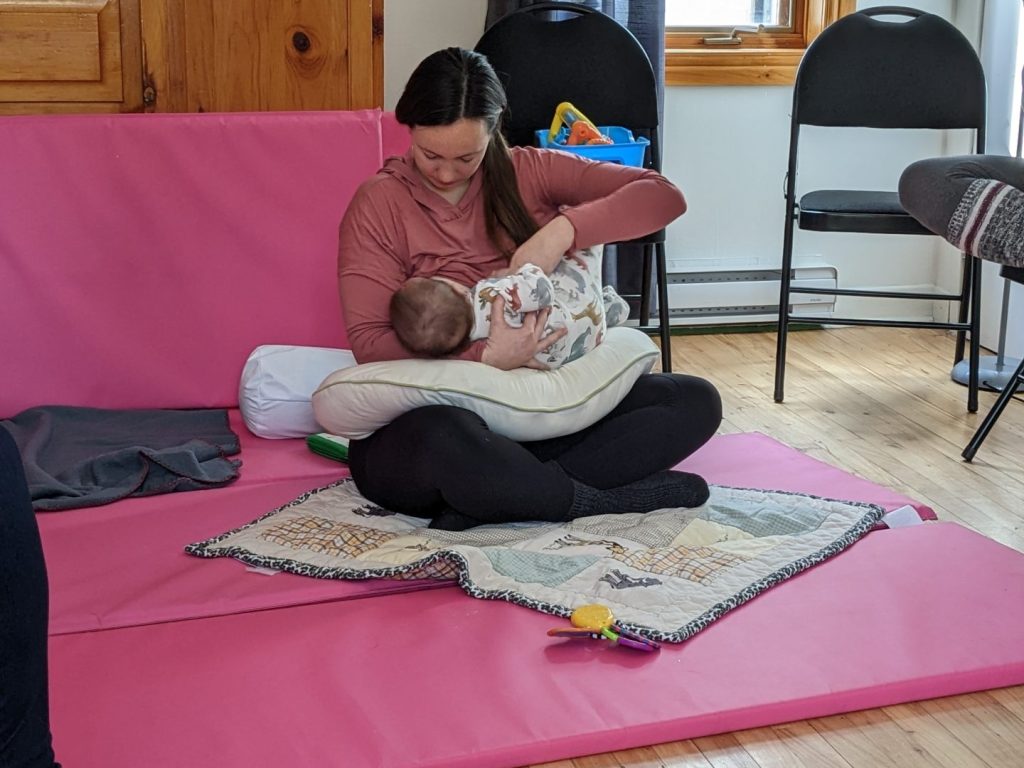 Un rendez-vous mensuel autour de la maternité et l’allaitement débute à Saint-André-Avellin