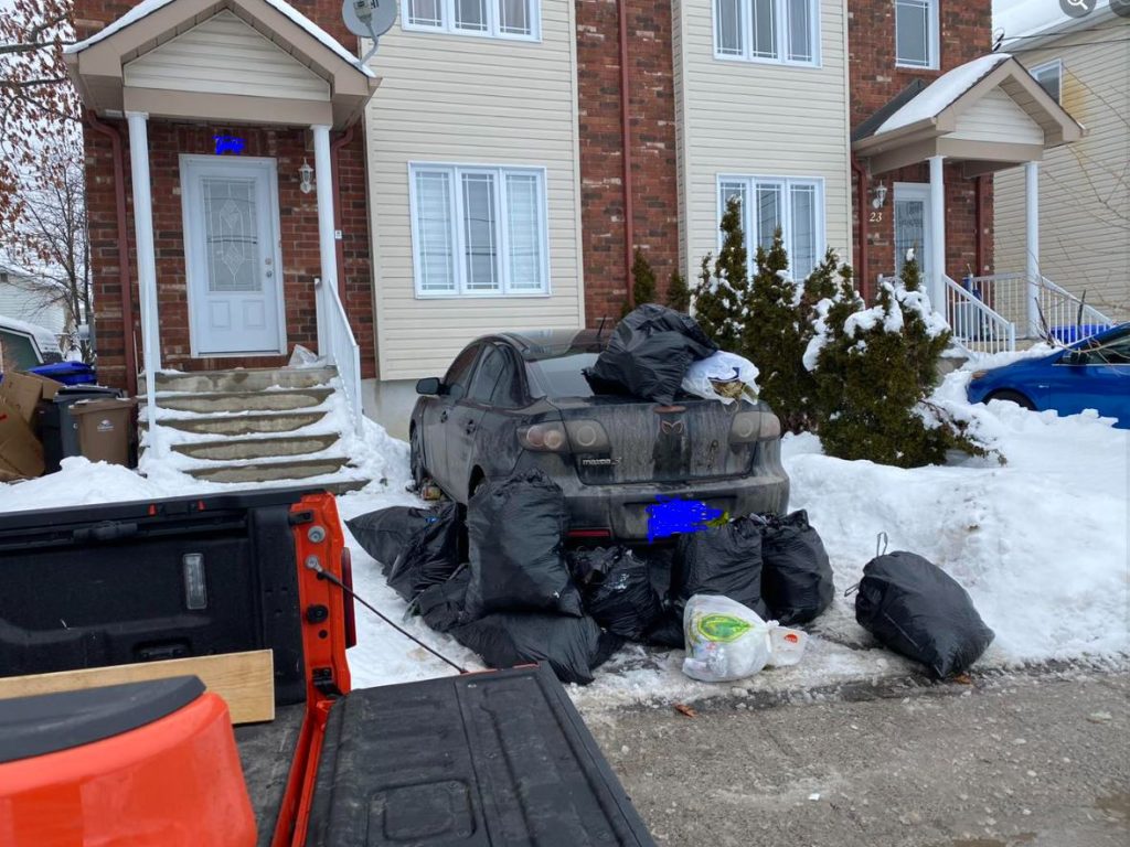 Les poubelles d’un citoyen de l’Outaouais sont maintenant virales