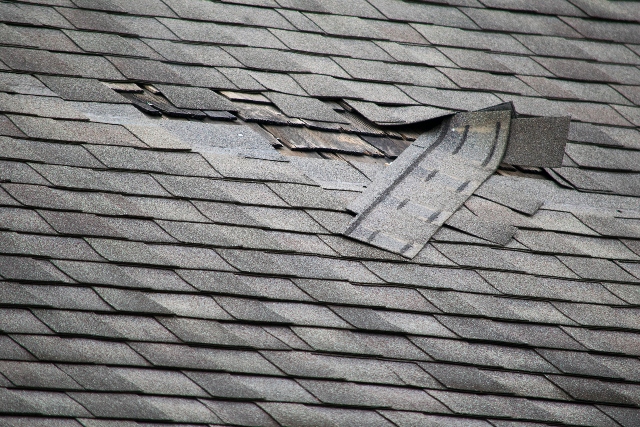 Quand faut-il rénover sa toiture?
